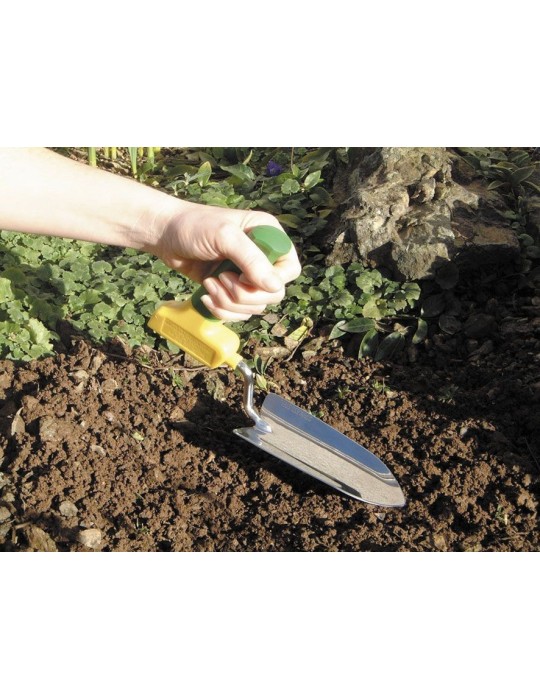 Herramienta de jardín. Pala