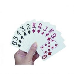 Cartas de poker con números grandes